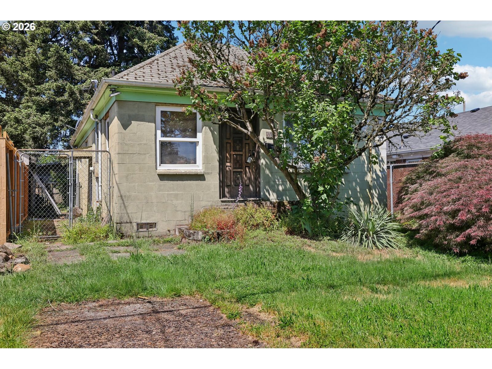 Property Photo: 1637 NE 75th Ave OR 97213