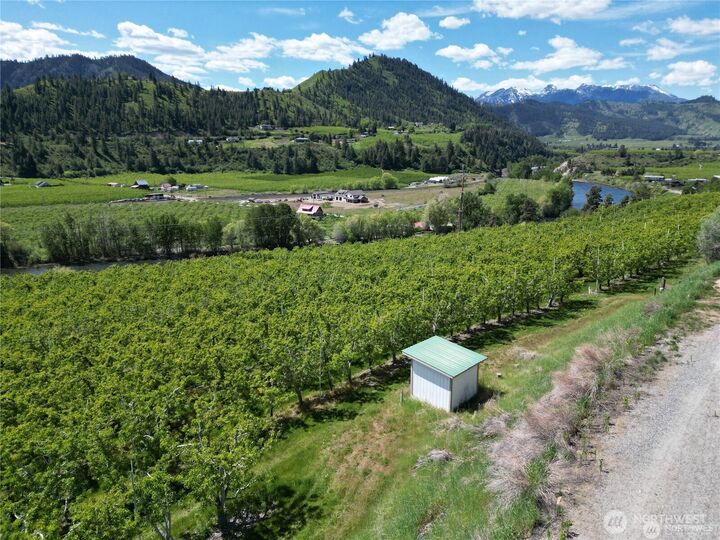 Property Photo: 3 Sunburst Lane WA 98815
