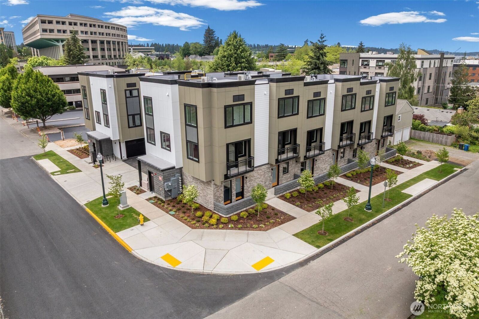 Property Photo:  518  13th Avenue SE  WA 98501 