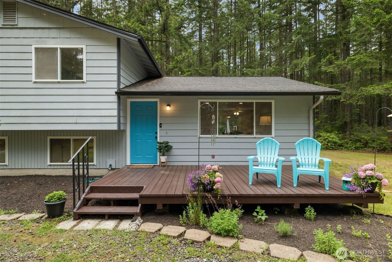 Property Photo:  6951 SE Olalla Valley Road  WA 98367 