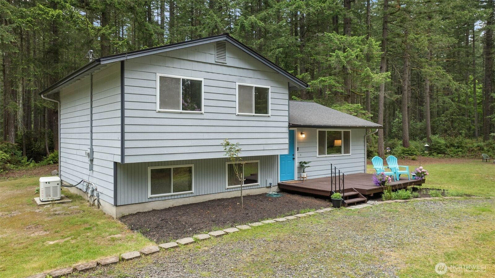 Property Photo:  6951 SE Olalla Valley Road  WA 98367 