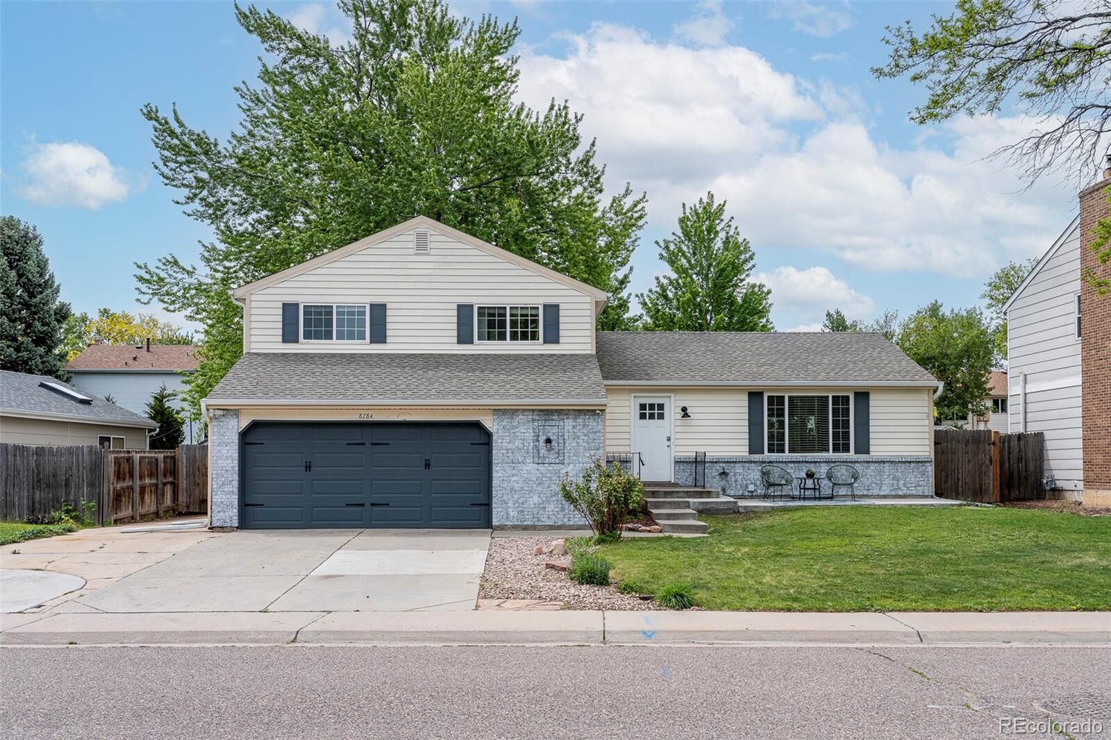 Property Photo:  8784 W Rowland Place  CO 80128 