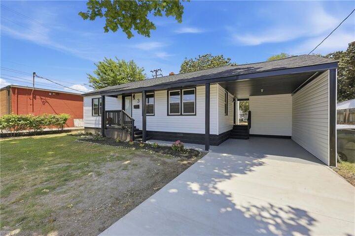 Property Photo:  3 Beechwood Rd  VA 23666 