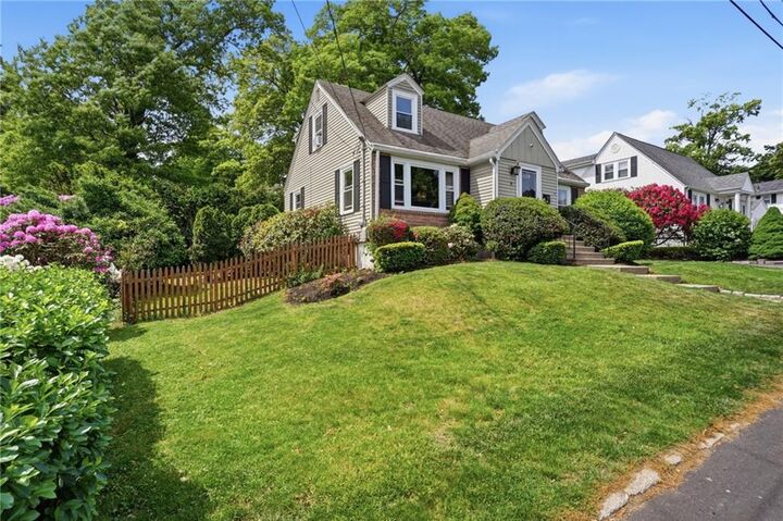 Property Photo:  9 West Street  RI 02904 