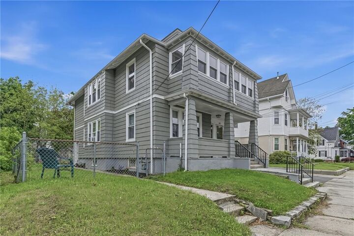 Property Photo:  36 Blackamore Avenue  RI 02910 