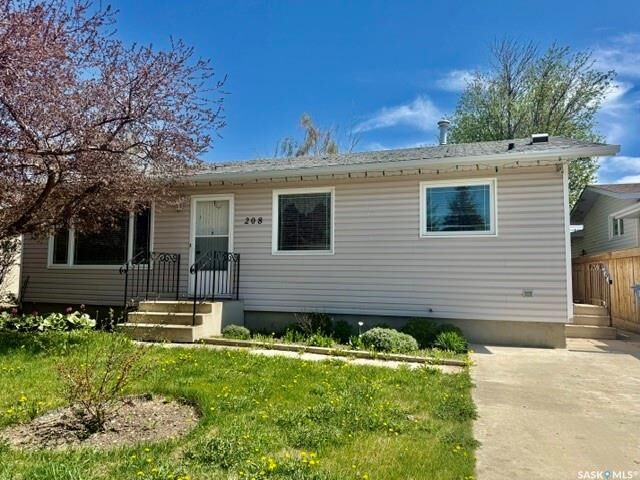 Photo de la propriété: 208 12th Street SK S0K 2A0