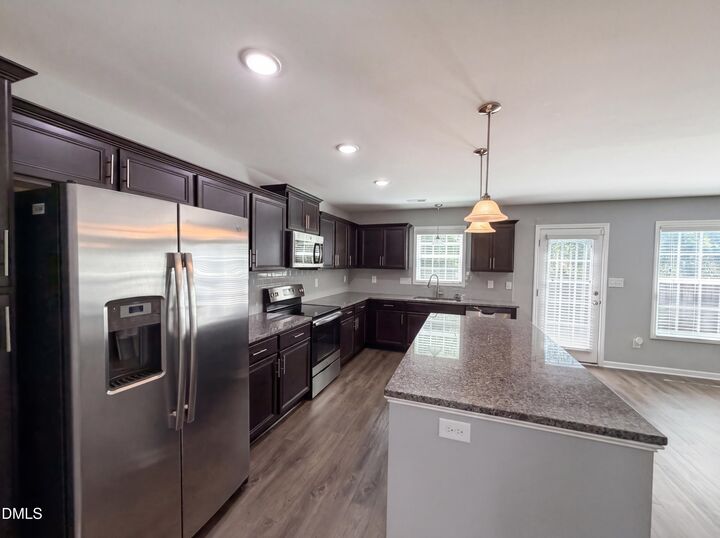Property Photo:  1805 Shady Knoll Lane  NC 28314 