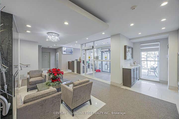 Photo de la propriété:  340 Watson Street W 318  ON L1N 9G1 