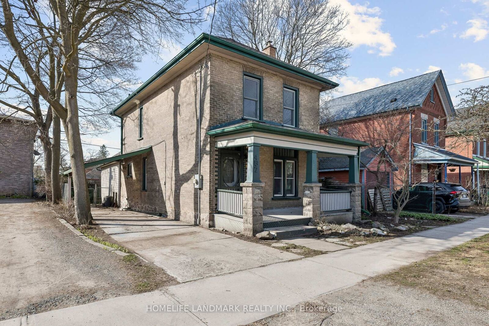 Property Photo: 457 Bolivar Street ON K9J 4R3