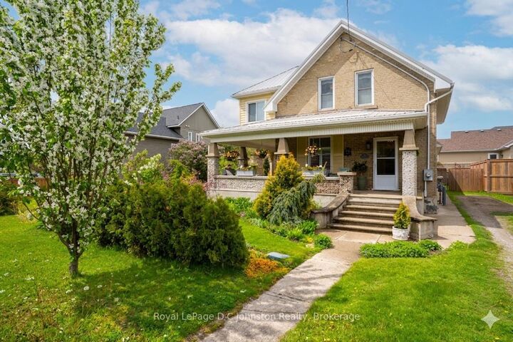 Property Photo: 111 Albert Street N ON N0H 2L0