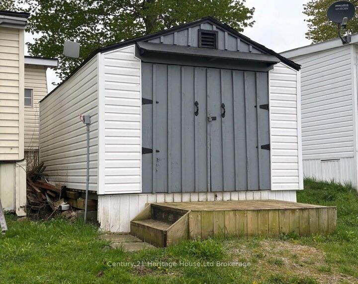 Property Photo: 596101 Oxford 59 Highway 5 Hillcrest ON N4S 7W1