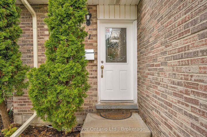 Property Photo: 1420 Garth Street 41 ON L9B 1R6