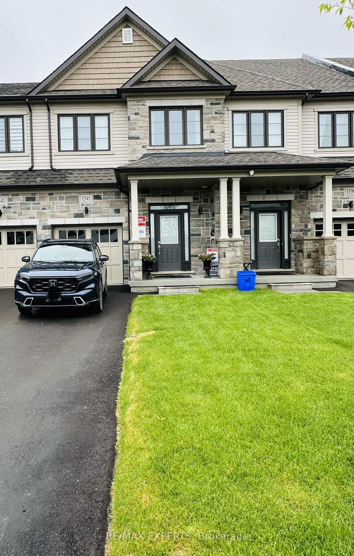Property Photo: 1541 Wheatcroft Drive ON L1L 0W5