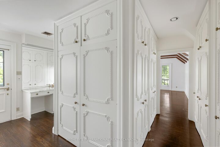 38 Edenbrook Hill — photo 1
