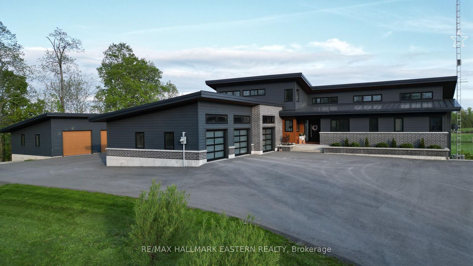 Property Photo: 1483 Webster Road ON K0L 2V0