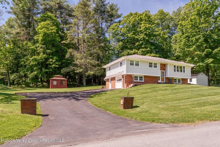 Property Photo:  105 Alda  NY 12401 