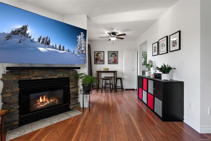 Property Photo: 7 Gorge Rd W 306 BC V9A 1L9
