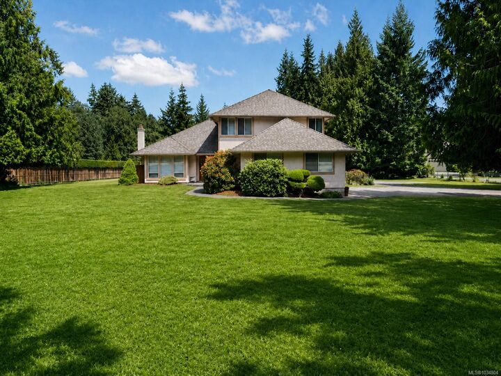 Property Photo: 3639 Farnsworth Rd BC V0R 1L4