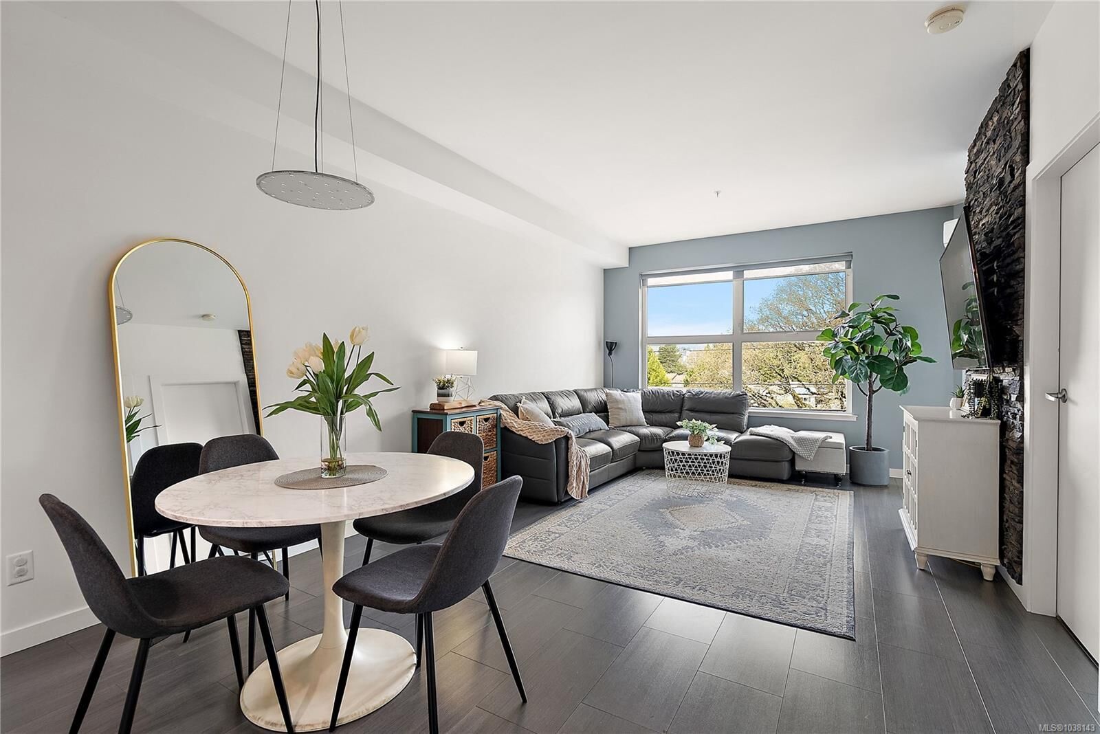 Property Photo: 2871 Jacklin Rd 318 BC V9B 0P3