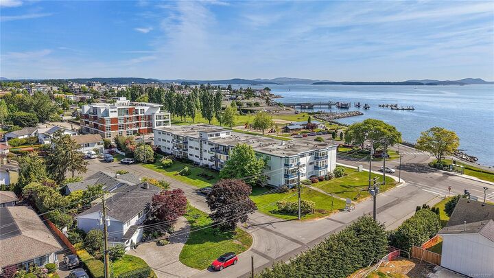 Property Photo: 9560 Fifth St 111 BC V8L 2W5