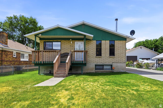 Property Photo: 865 Wood St UT 84404