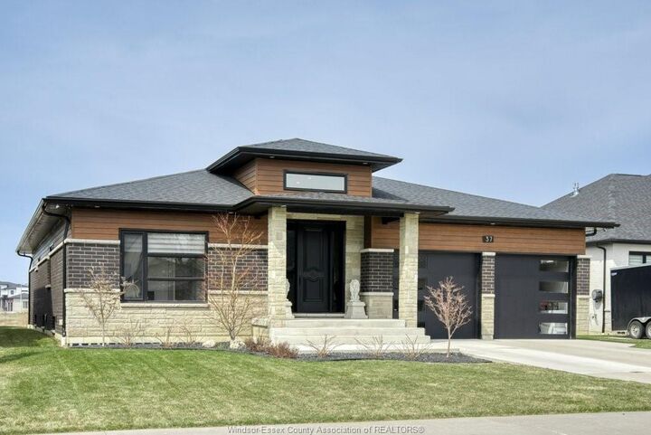 Property Photo: 37 Augusta Drive ON N8H 0C7