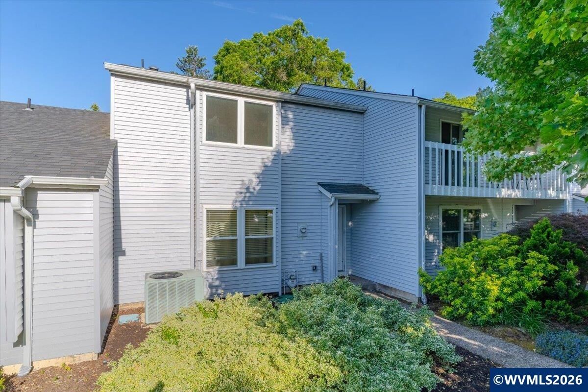 Property Photo: 3854 3rd Av N OR 97303