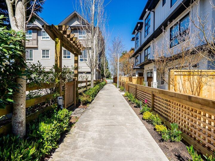 Property Photo: 7117 Lindsay Road 7 BC V7C 2P5