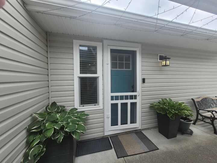 Property Photo: 3712 Dunsmuir Way BC V2S 6J2