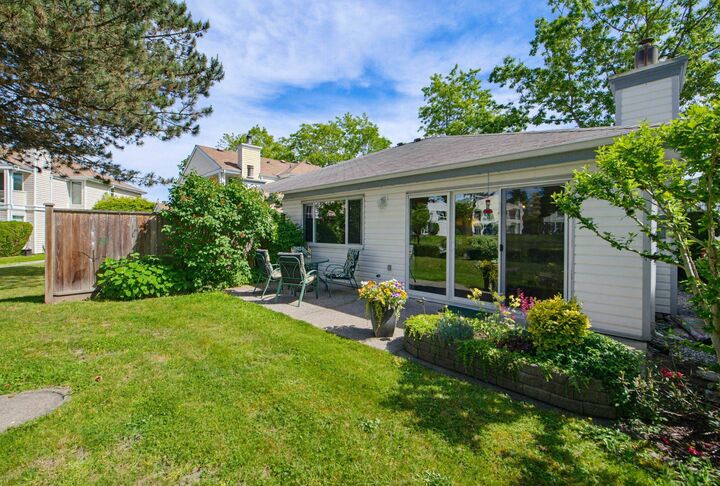 Property Photo: 12263 92 Avenue BC V3V 1G3