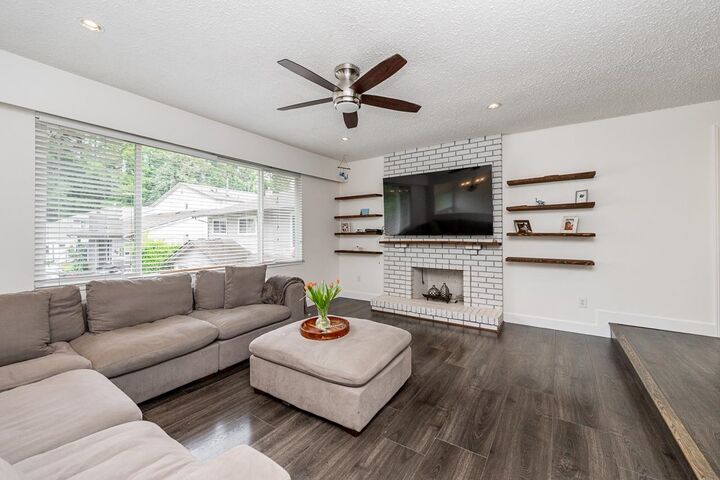 Property Photo: 11792 80A Avenue BC V4C 7T9