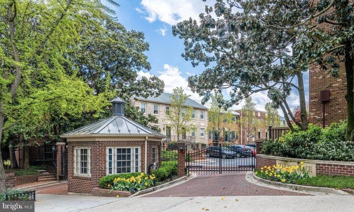 Property Photo: 1614 Belmont Street NW C DC 20009