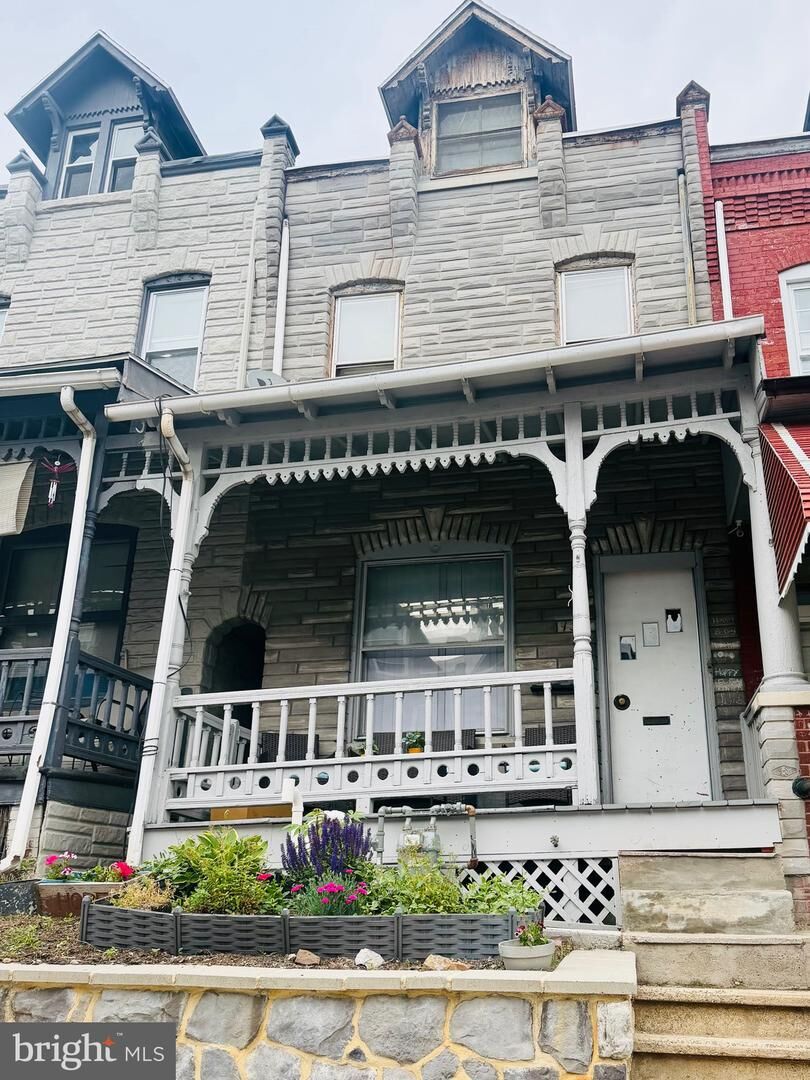 Property Photo: 131 Pear Street PA 19601