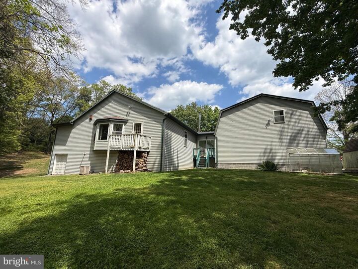 Property Photo:  575 N River Highlands Road  WV 26714 