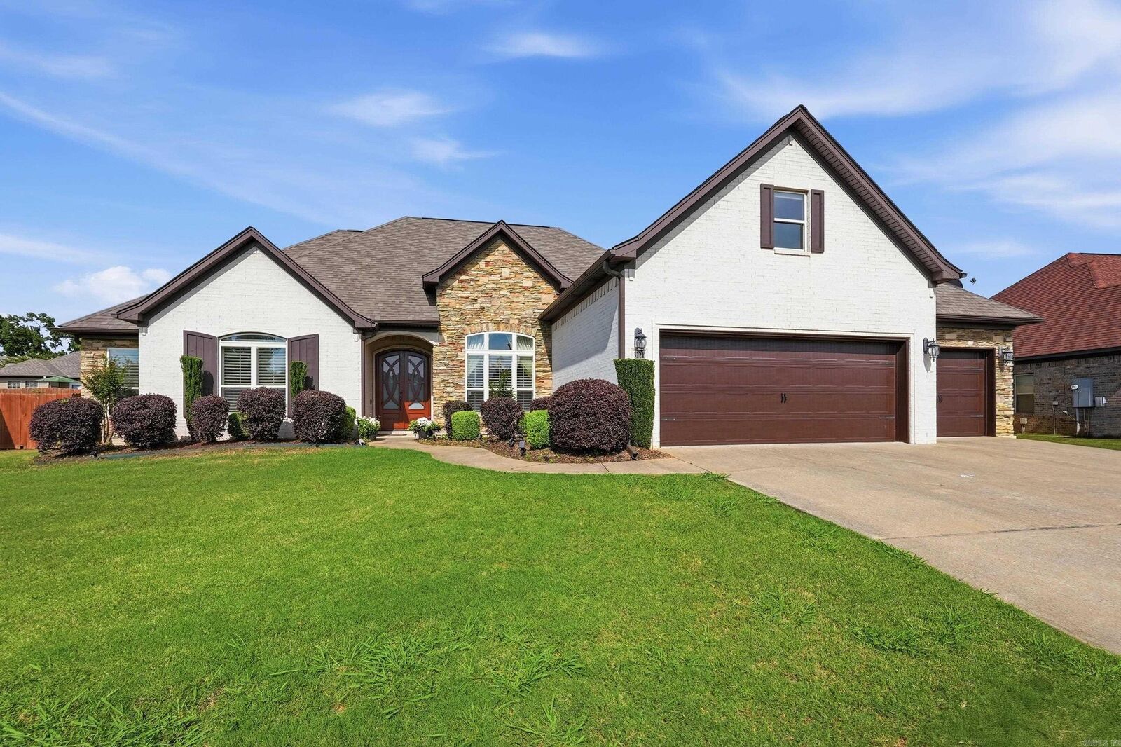 Property Photo:  3221 Robbins Drive  AR 72022 