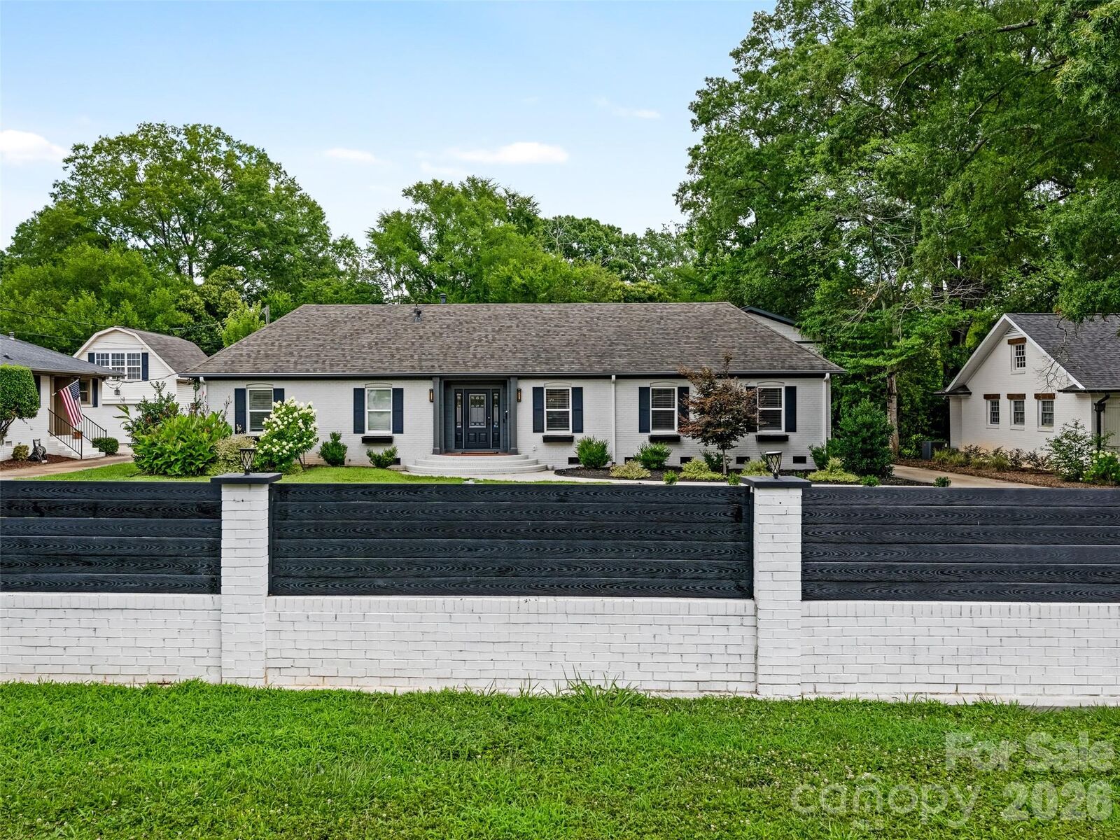 Property Photo:  3319 Providence Road  NC 28211 