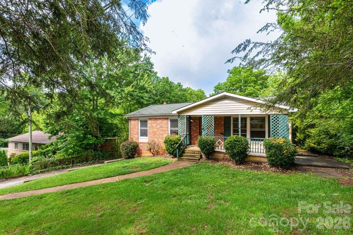 Property Photo:  71 Cub Road  NC 28806 