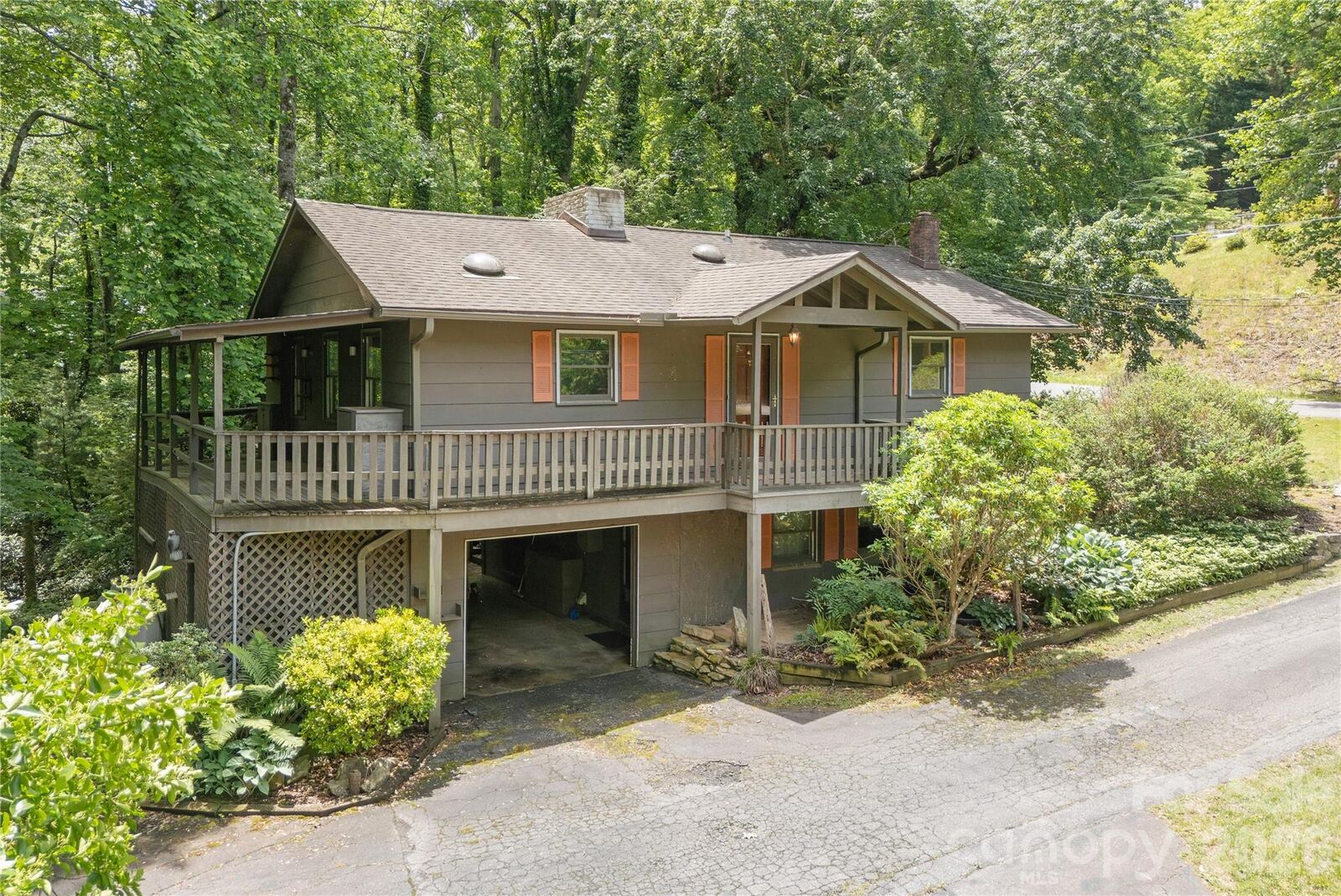Property Photo:  102 Valley Vista Drive  NC 28711 