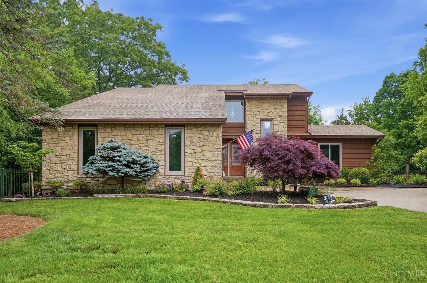 Property Photo:  9853 Kittywood Drive  OH 45252 