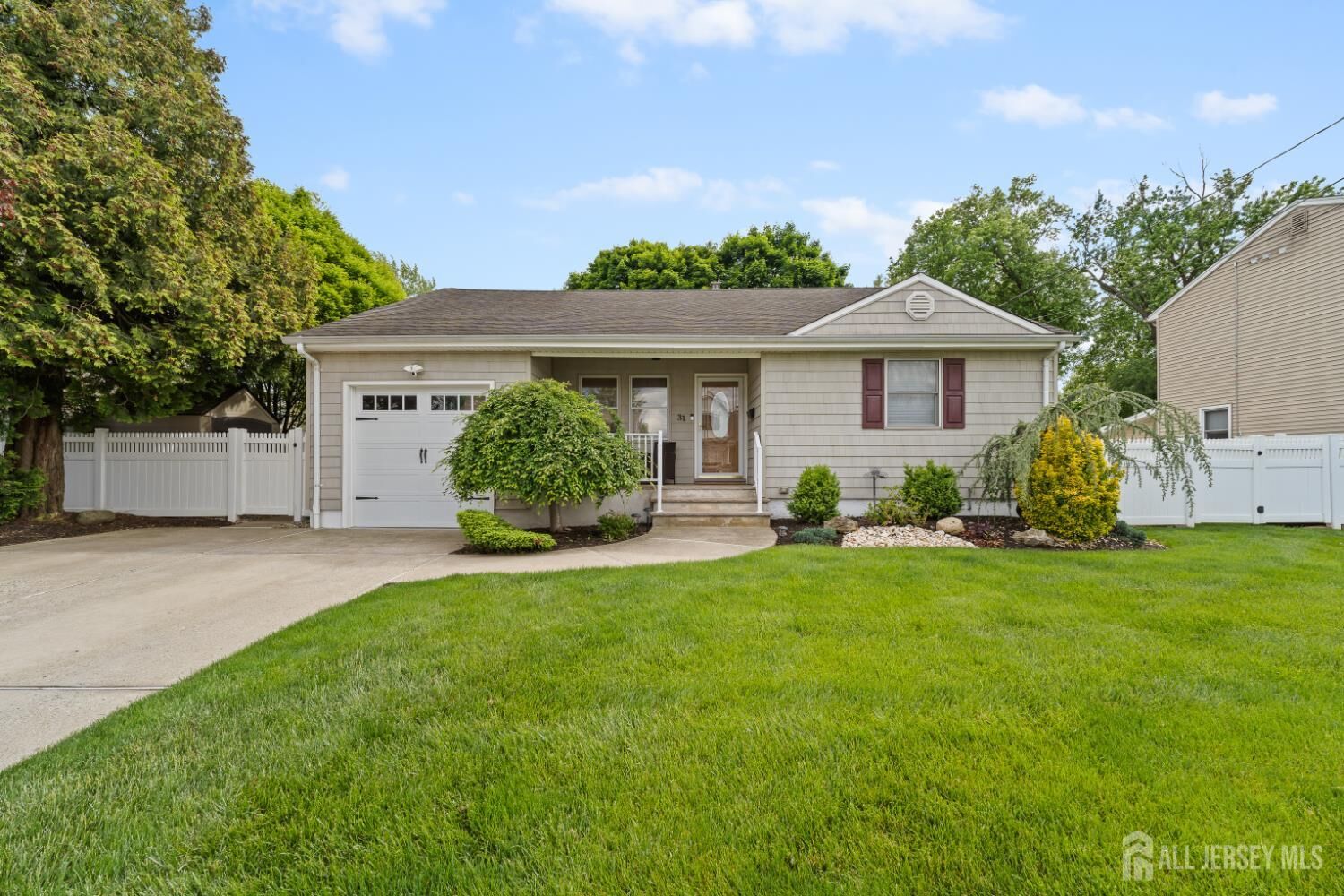 Property Photo:  31 Middlehill Road  NJ 07067 