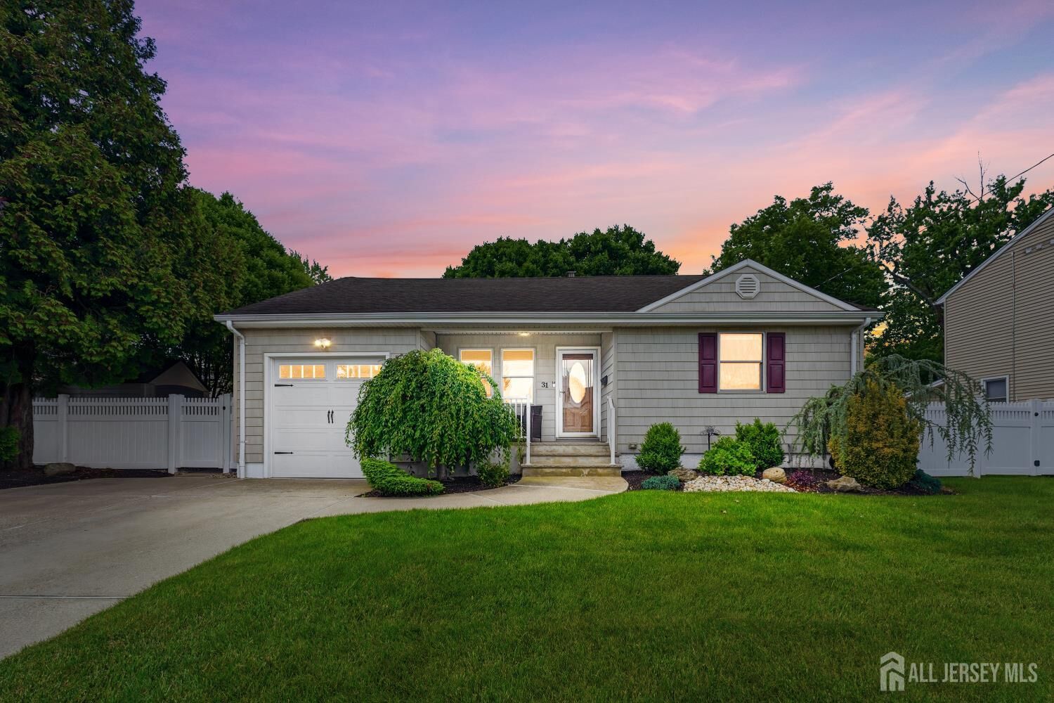 Property Photo:  31 Middle Hill Road  NJ 07067 