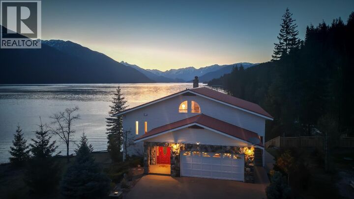 819 Silver Cove Drive — photo 1