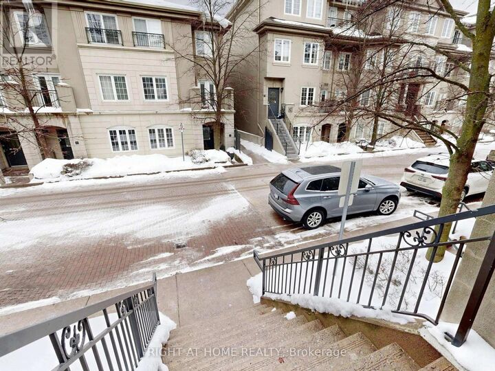 Property Photo:  108 Finch Avenue West B28  ON M2N 6W6 