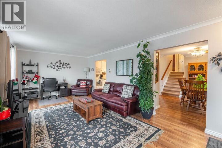 Photo de la propriété:  1170 Cathcart Boulevard  ON N7S 2H5 