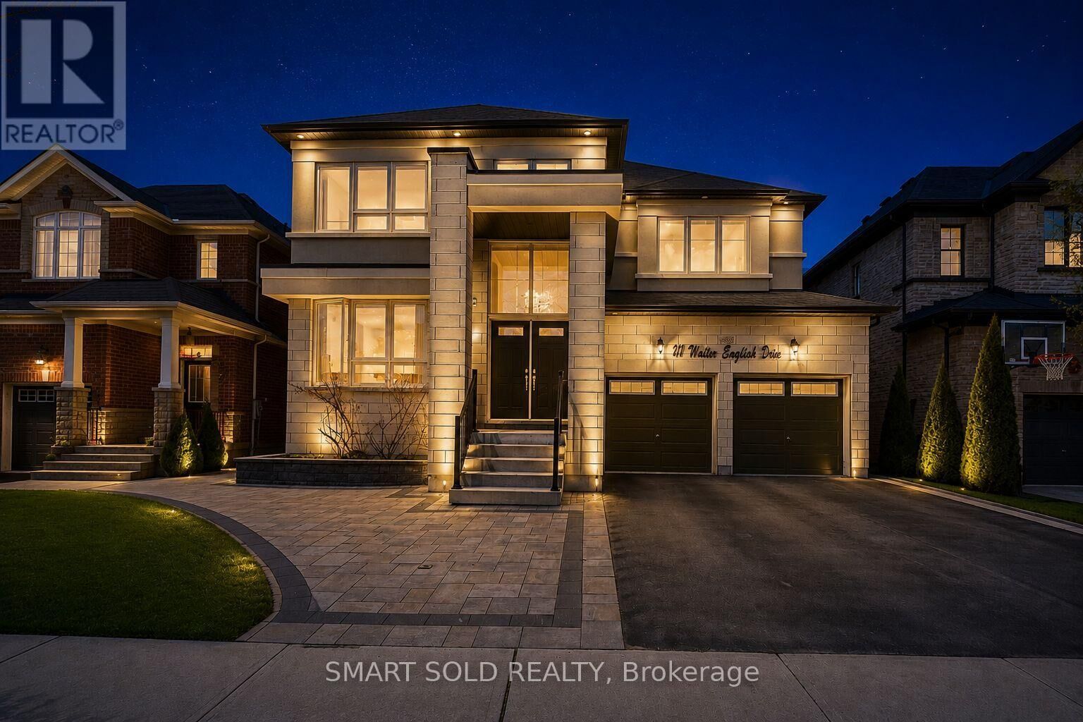 Property Photo:  207 Walter English Drive  ON L9N 0R8 