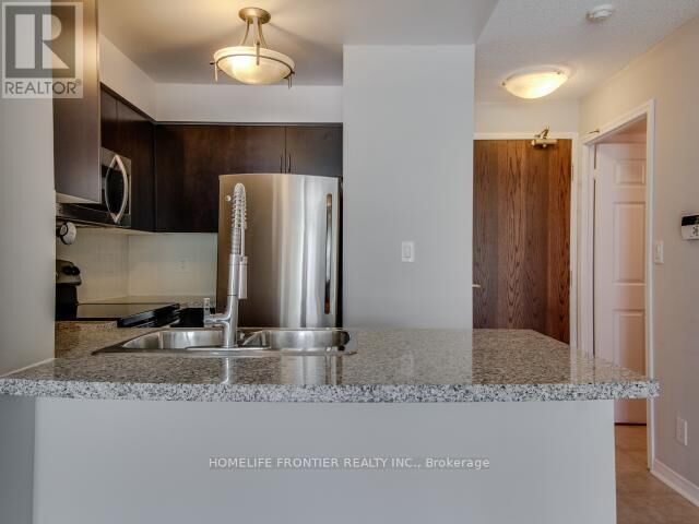 Property Photo: 4850 Glen Erin Drive 105 ON L5M 7S1