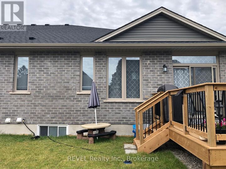 Property Photo: 155 Denrich Avenue ON N4G 0H3