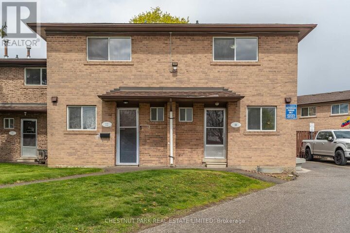 Property Photo:  44 Romfield Drive 23  ON M3J 1K3 
