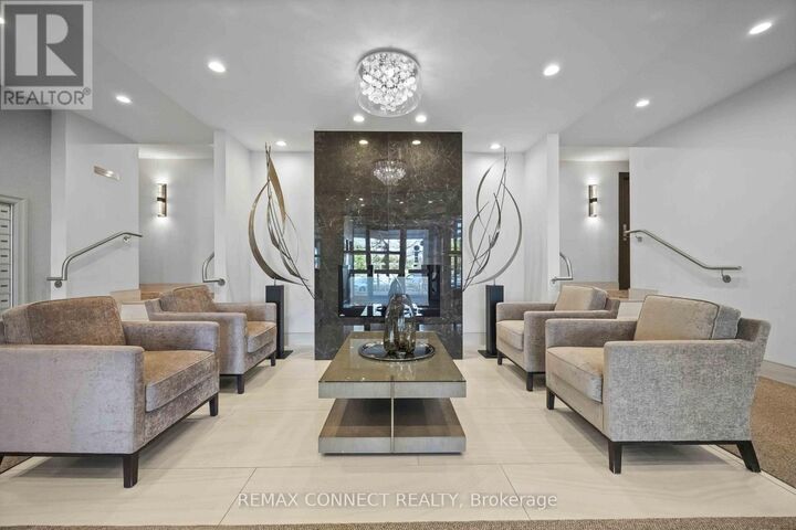 Property Photo:  340 Watson Street West 420  ON L1N 9G1 
