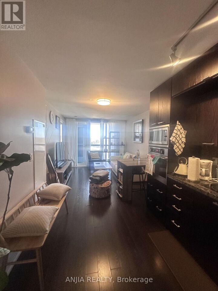 Property Photo: 120 Harrison Garden Boulevard 830 ON M2N 0C2